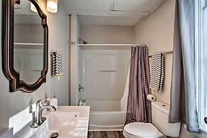 Family-friendly Menomonie Retreat: Walk to Town!