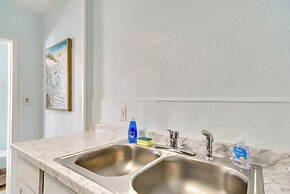 Florida Unit Steps From Indian Rocks Beach Access!