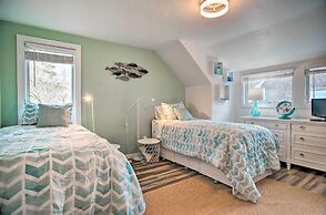 5 Mi to Mashpee Commons: Coastal Mashpee Condo
