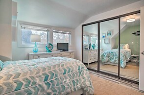 5 Mi to Mashpee Commons: Coastal Mashpee Condo