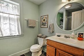 Historic Huntington Home - Walk to Westfield River