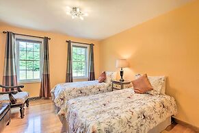 Granby Home w/ Deck < 1/2 Mi to Aldrich Lake!
