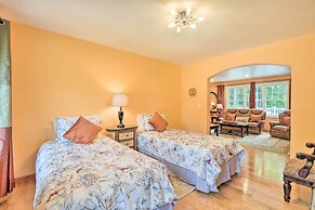 Granby Home w/ Deck < 1/2 Mi to Aldrich Lake!