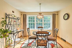 Granby Home w/ Deck < 1/2 Mi to Aldrich Lake!