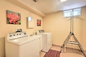 Granby Home w/ Deck < 1/2 Mi to Aldrich Lake!