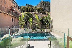 Taormina Infinity Suites