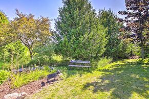 Quaint Sister Bay Studio w/ Large Backyard!