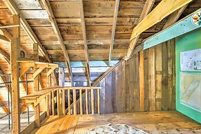 Quaint Sister Bay Studio w/ Large Backyard!