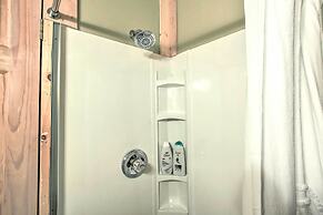 Quaint Sister Bay Studio w/ Large Backyard!