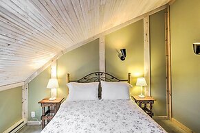 Quaint Sister Bay Studio w/ Large Backyard!