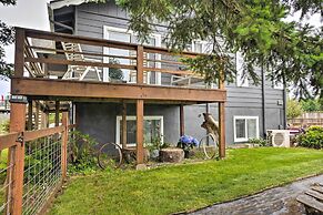 Brookings Vacation Rental Studio - Walk to Town!