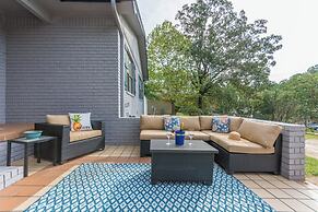 Lake Views, Boat Dock, Patio, Game Room, Fire Pit!