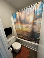 Glamorous 2B2BA with patio views and gym