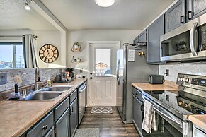 Updated Townhome: Near Airport & Shopping!