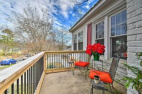 Vibrant Home W/deck & Yard, 2 Mi to Oaklawn Casino