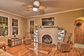 2 Mi to Oaklawn Casino: Home w/ Peaceful Yard!