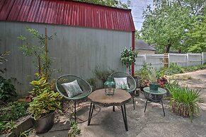 2 Mi to Oaklawn Casino: Home w/ Peaceful Yard!