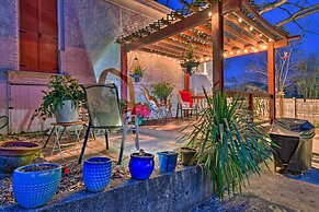 2 Mi to Oaklawn Casino: Home w/ Peaceful Yard!