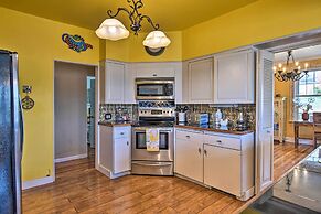 2 Mi to Oaklawn Casino: Home w/ Peaceful Yard!