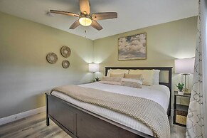 Cozy Sarasota Retreat - 3 Blocks to the Coast!
