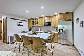 Cozy Avon Condo w/ Grill: Walk to Ski Shuttle