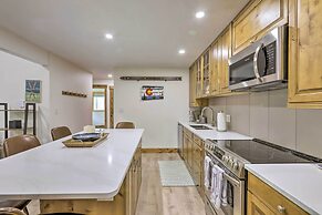 Cozy Avon Condo w/ Grill: Walk to Ski Shuttle