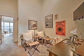 Walkable Park Mountain Getaway: Hot Tub & Views!