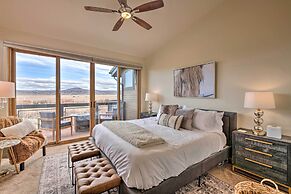 Walkable Park Mountain Getaway: Hot Tub & Views!