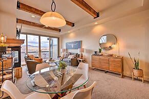 Walkable Park Mountain Getaway: Hot Tub & Views!