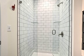 Traverse City Condo: Half Mi to Front Street!