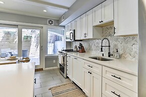 Central Philly Townhome w/ Patio & City Views!