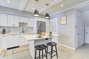 Central Philly Townhome w/ Patio & City Views!