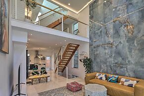 Upscale + Unique Townhome in University City!