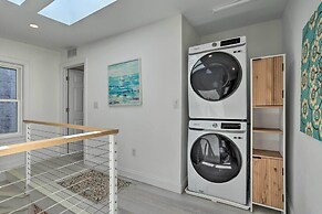 Upscale + Unique Townhome in University City!