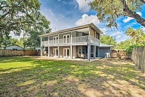 Crystal River Getaway w/ Hot Tub & Game Room!