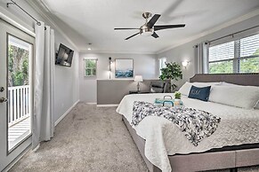 Crystal River Getaway w/ Hot Tub & Game Room!