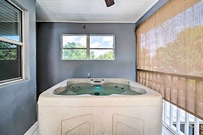 Crystal River Getaway w/ Hot Tub & Game Room!