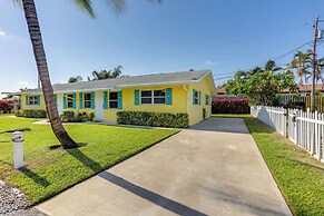 2 Mi to Swim & Shop: Updated North Palm Beach Home