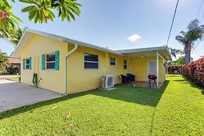 2 Mi to Swim & Shop: Updated North Palm Beach Home