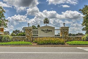 Sunny Florida Abode - Pool Access, Golfing & More!