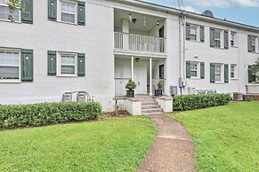 Cozy Mobile Condo w/ Community Outdoor Pool!