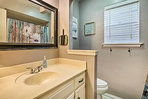 Home w/ Screened Porch ~ 10 Miles to Dtwn Okc!