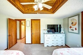 Indian Rocks Beach Cottage, Walk to Beach!