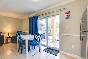 Sunlit Longboat Key Escape w/ Private Resort Beach