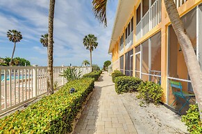 Sunlit Longboat Key Escape w/ Private Resort Beach