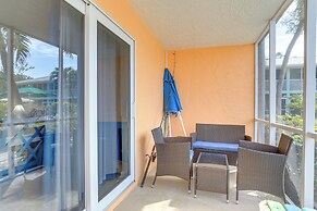 Sunlit Longboat Key Escape w/ Private Resort Beach