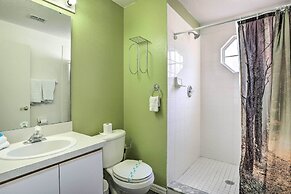 Bright Kissimmee Condo < 6 Mi to Disney World