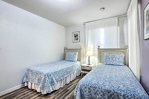 Bright Kissimmee Condo < 6 Mi to Disney World