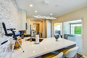 Hot Tub & Pool: Joshua Tree Vacation Home!
