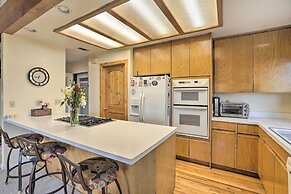 Homey Colfax Getaway w/ Private Hot Tub!